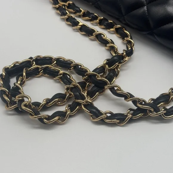 SOLD
Chanel Classic Maxi Double Flap Shoulder Bag (2012) - Picture 11 of 15